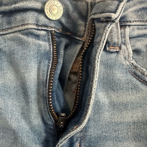 American Eagle Distressed denim jeggings  size 6 regular - Picture 10 of 10